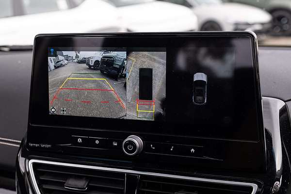 2025 Mahindra XUV3XO AX7L