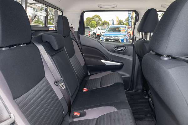 2025 Nissan Navara ST-X D23 4X4