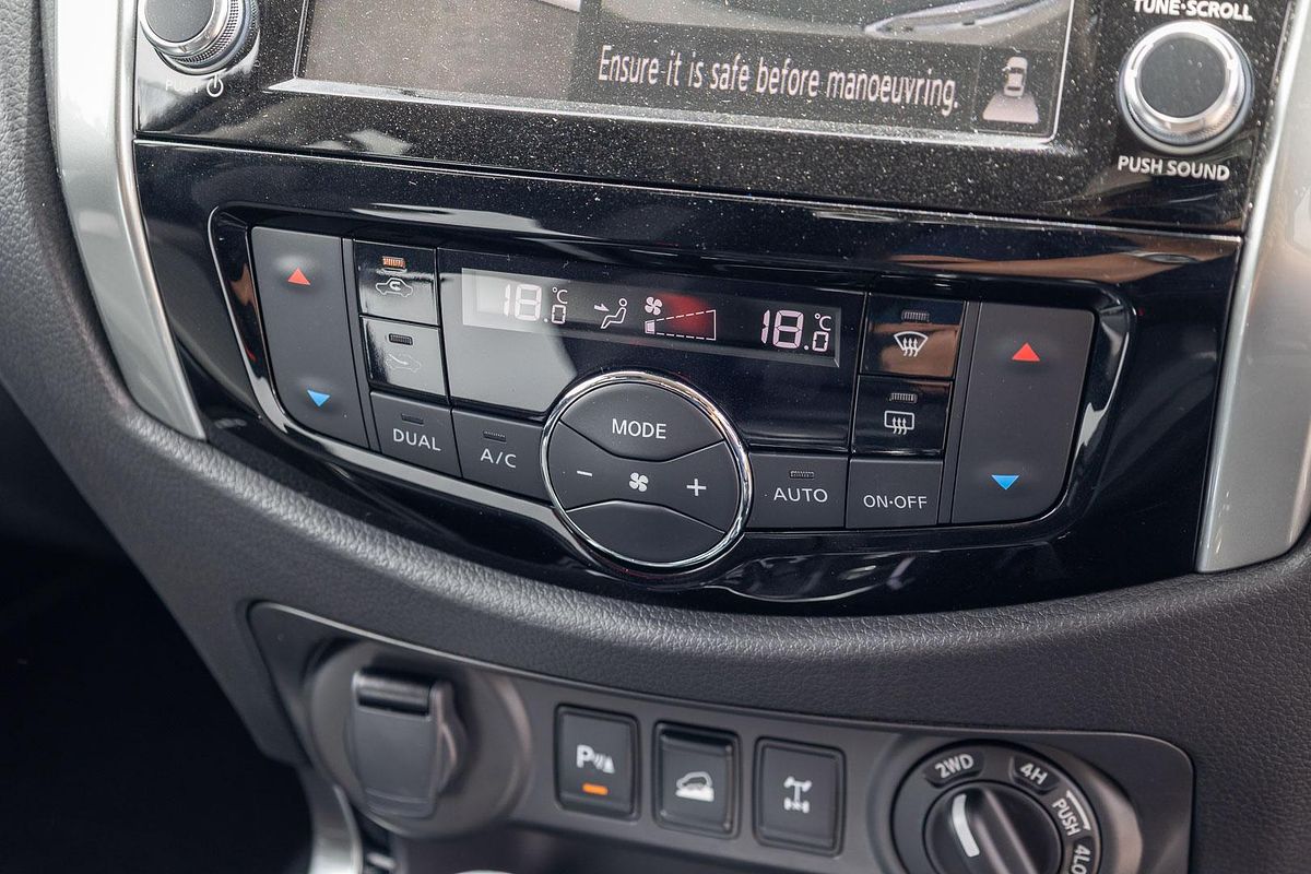 2025 Nissan Navara ST-X D23 4X4