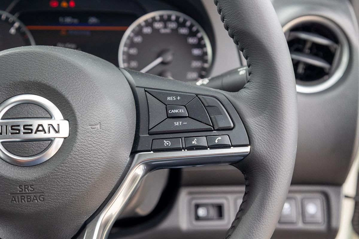 2025 Nissan Navara ST-X D23 4X4