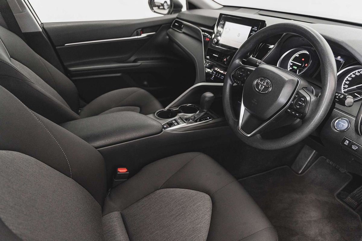 2024 Toyota Camry Ascent AXVH70R