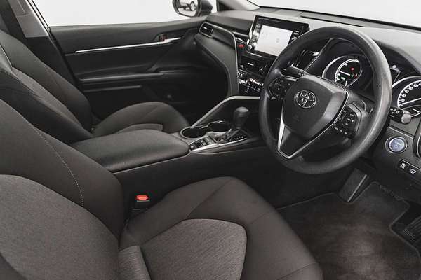 2024 Toyota Camry Ascent AXVH70R