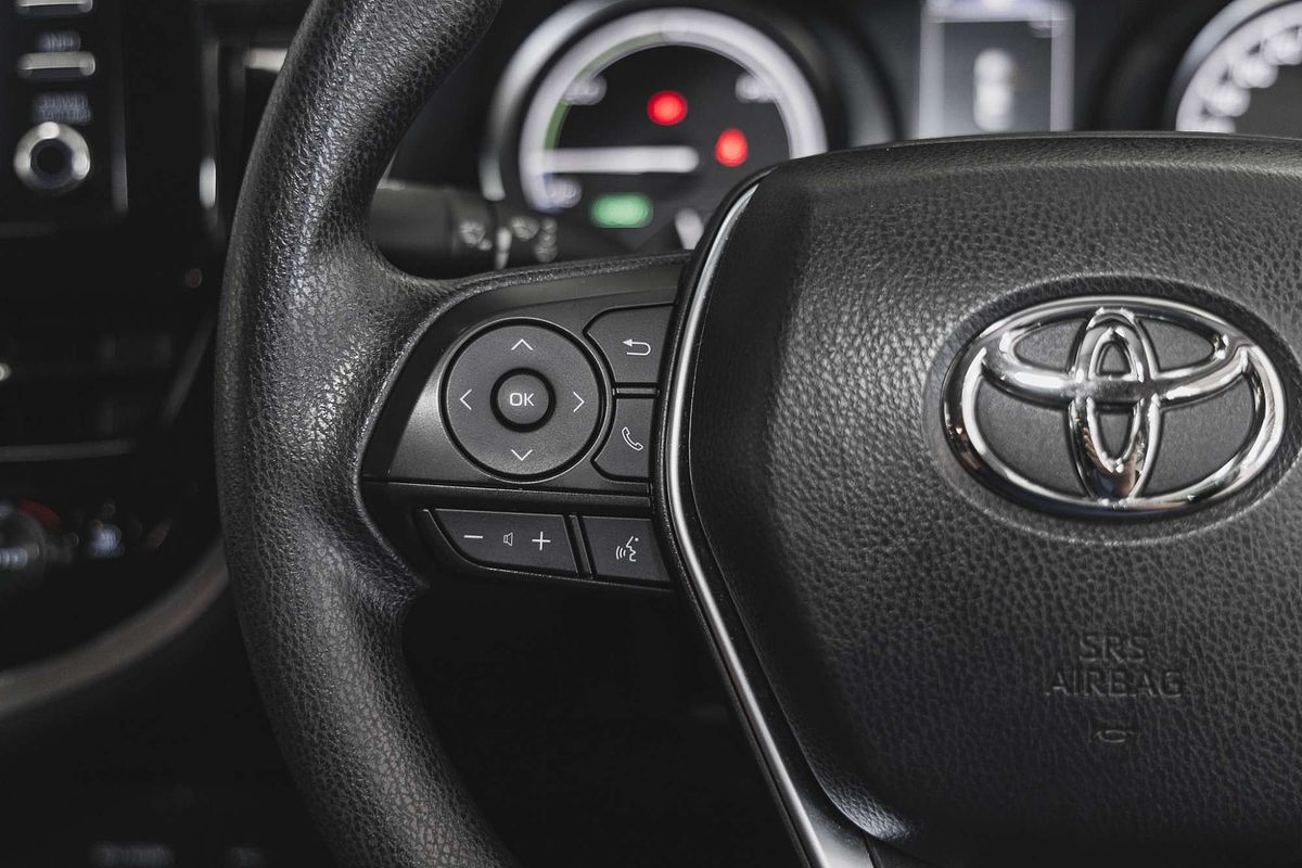 2024 Toyota Camry Ascent AXVH70R