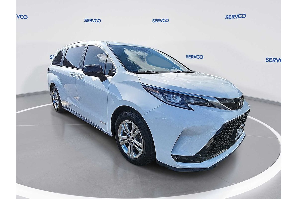 2021 Toyota SIENNA XSE