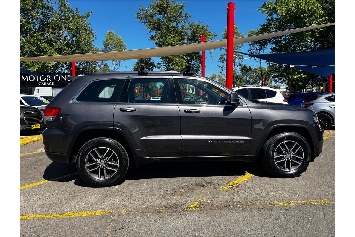 2019 Jeep Grand Cherokee Laredo WK