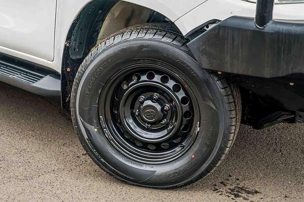 2017 Toyota Hilux SR GUN126R 4X4