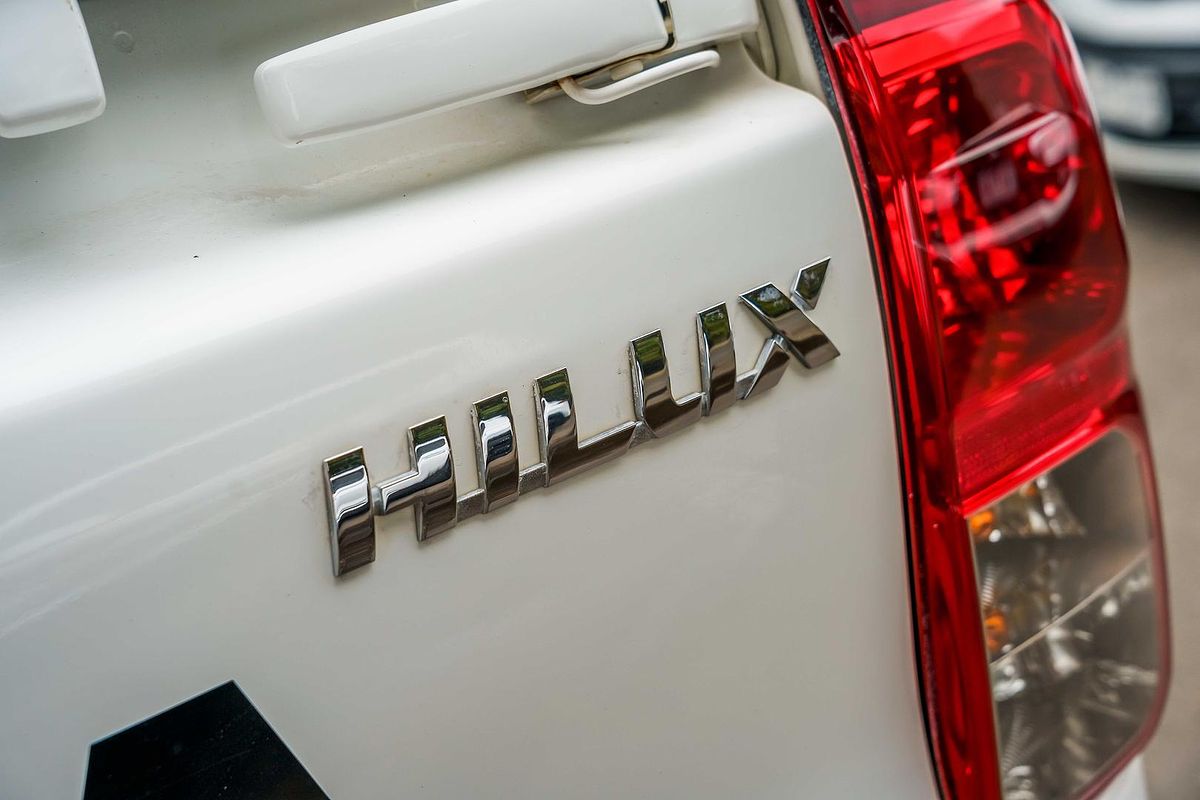 2017 Toyota Hilux SR GUN126R 4X4