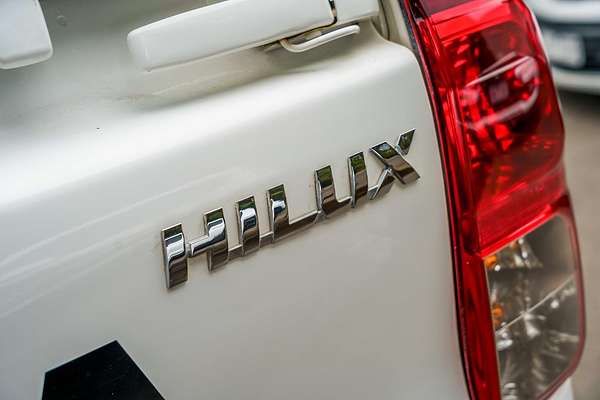 2017 Toyota Hilux SR GUN126R 4X4