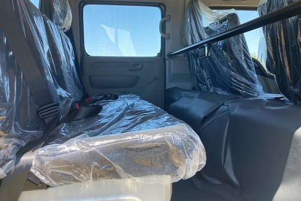 2025 Fuso Canter 4x4