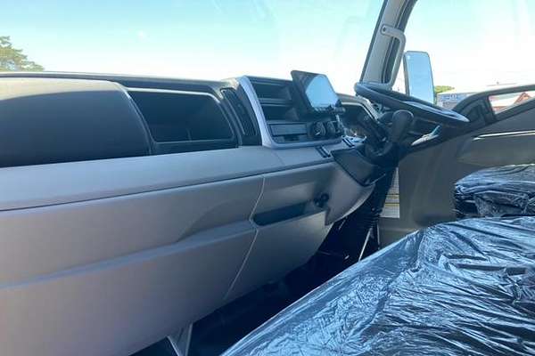 2025 Fuso Canter 4x4