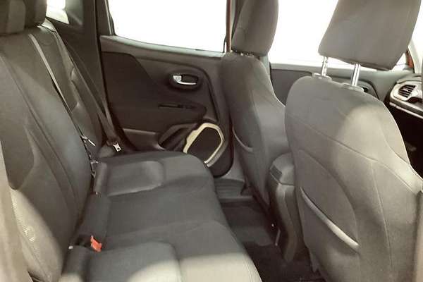 2019 Jeep Renegade LONGITUDE BU MY17