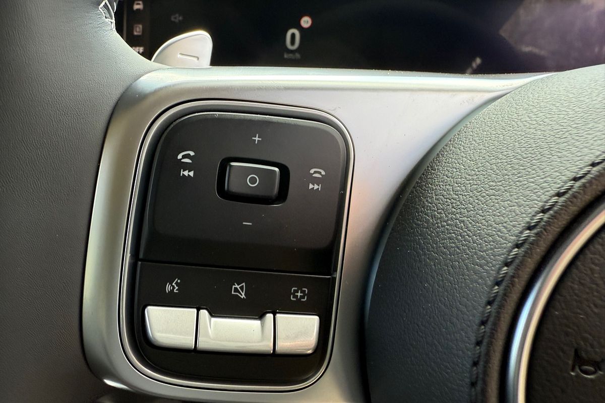 2025 GWM Tank 300 Ultra P01