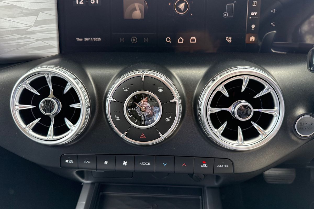 2025 GWM Tank 300 Ultra P01