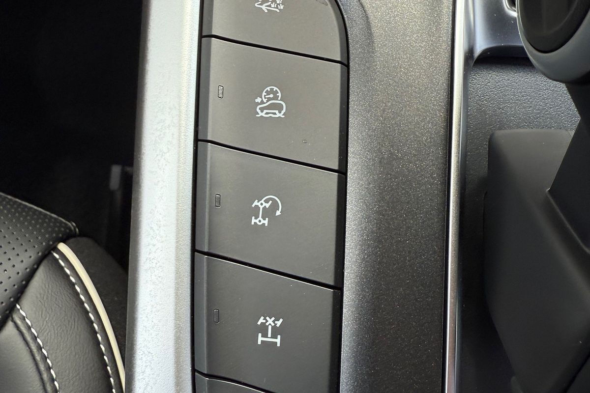 2025 GWM Tank 300 Ultra P01