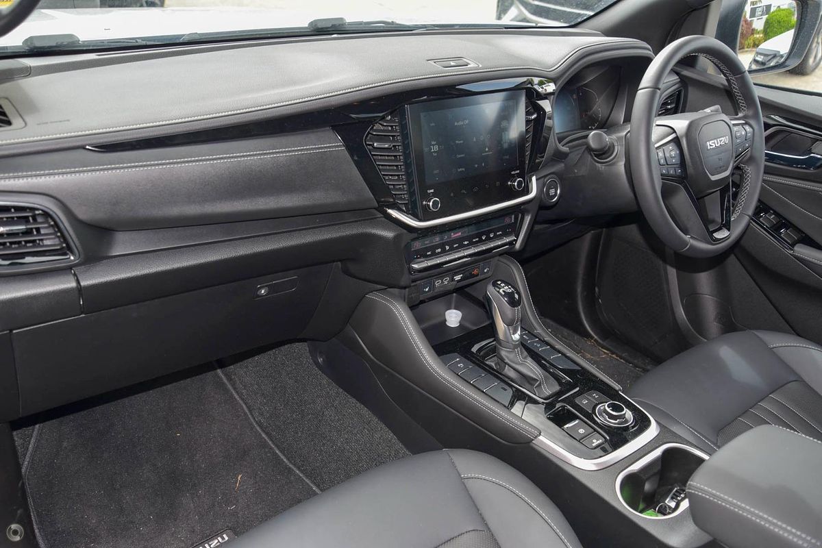 2025 Isuzu MU-X LS-T