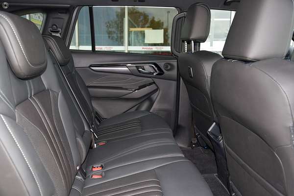 2025 Isuzu MU-X LS-T