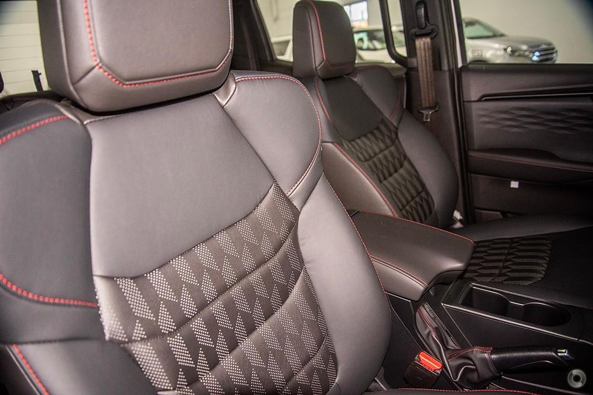 2025 Isuzu D-MAX X-TERRAIN 4X4