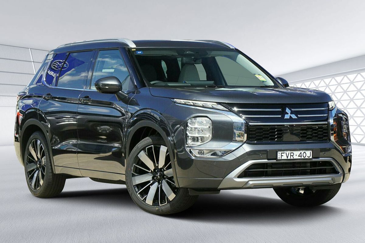 2025 Mitsubishi Outlander Exceed ZM