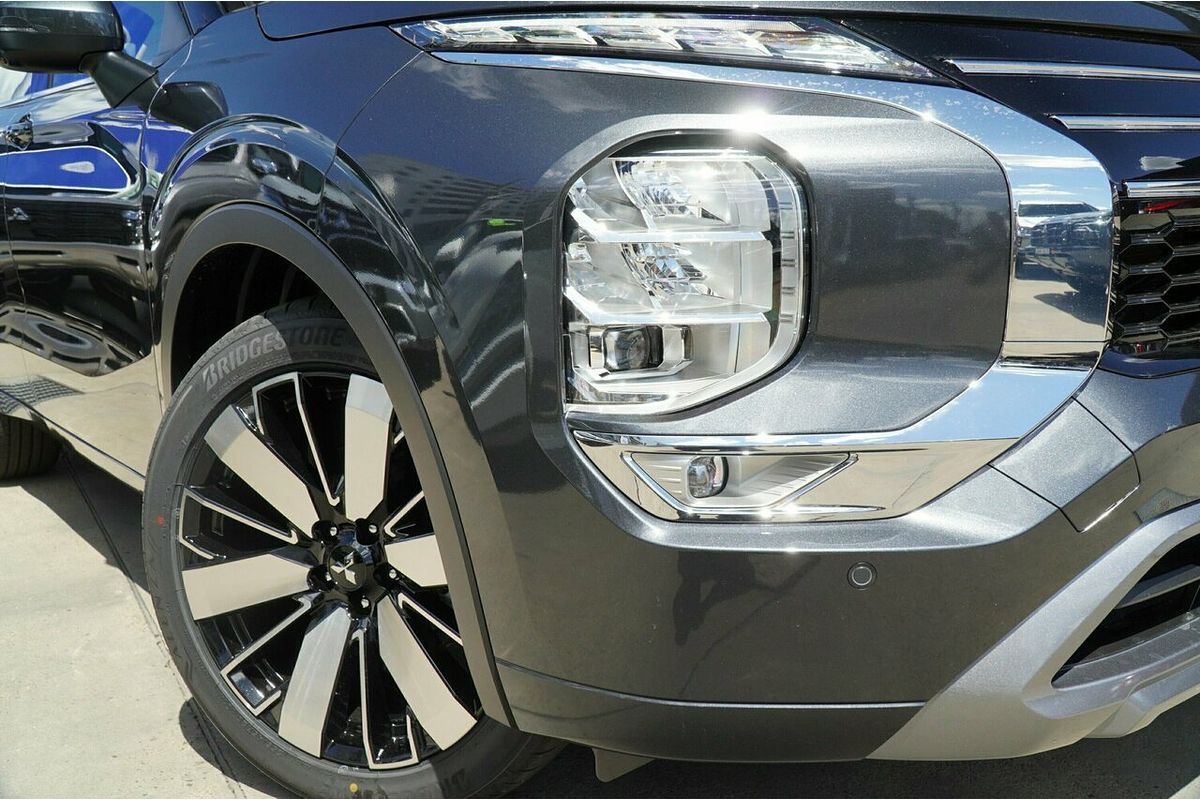 2025 Mitsubishi Outlander Exceed ZM