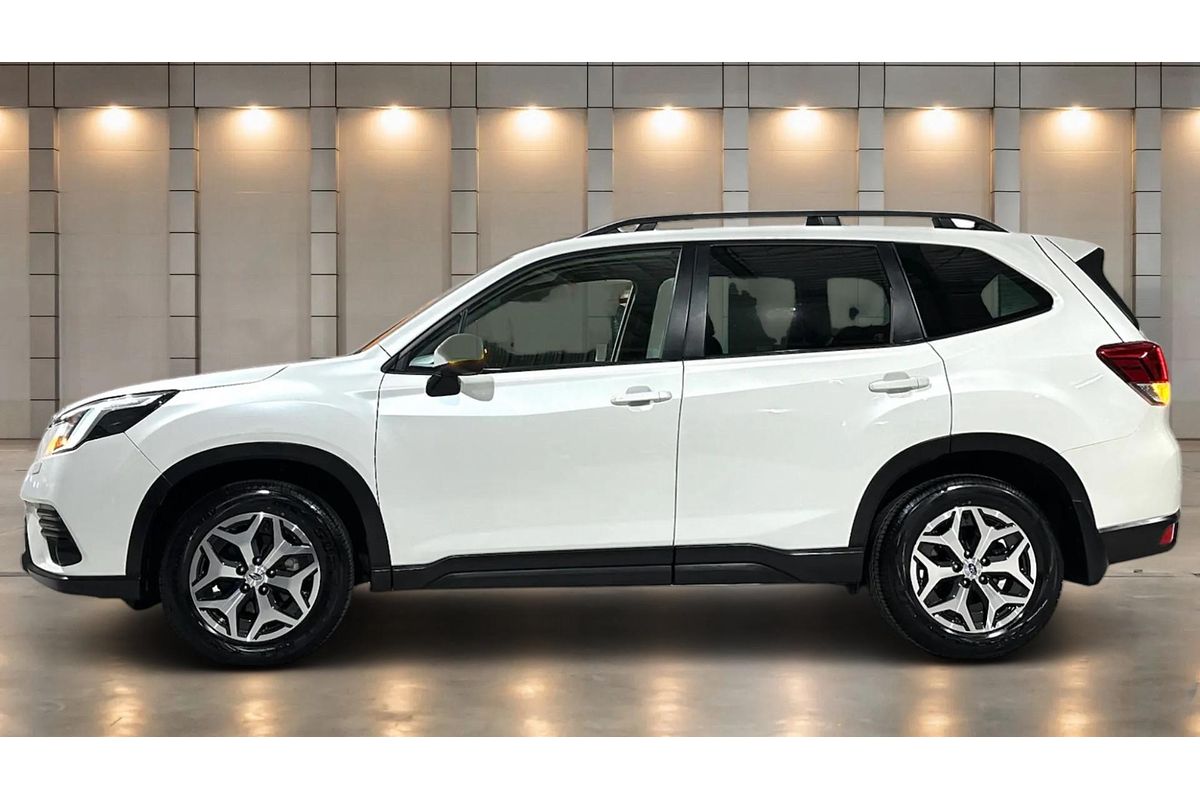 2023 Subaru Forester 2.5i S5