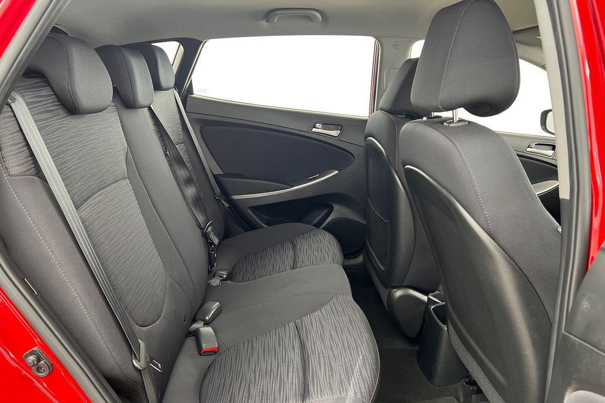 2018 Hyundai Accent Sport RB6