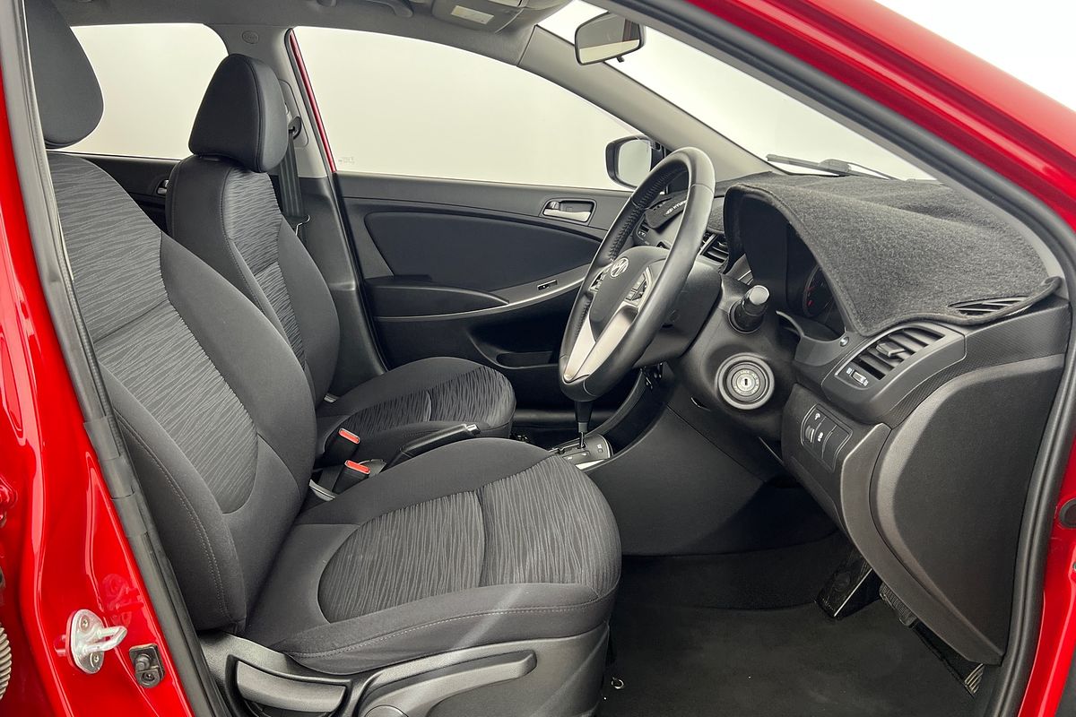 2018 Hyundai Accent Sport RB6