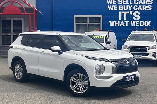 2022 Mitsubishi Outlander ES ZM