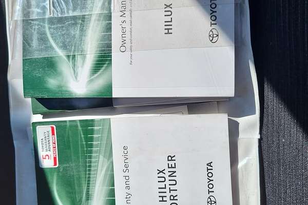 2021 Toyota Hilux SR GUN126R 4X4