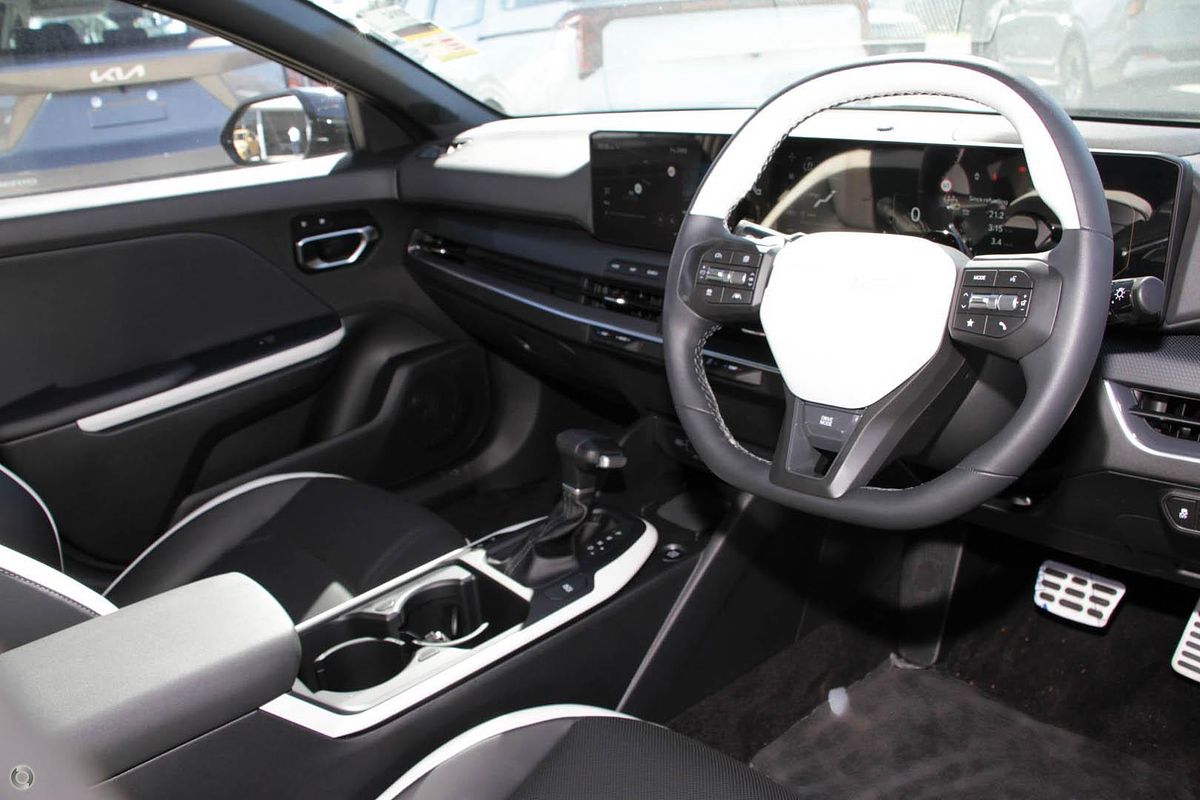 2025 Kia K4 GT-Line CL4m