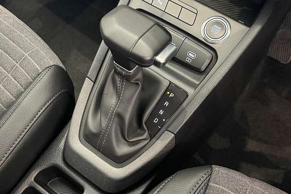 2025 Kia Stonic Sport YB PE2