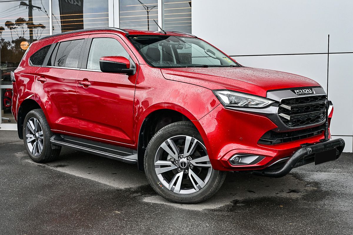 2023 Isuzu MU-X LS-T