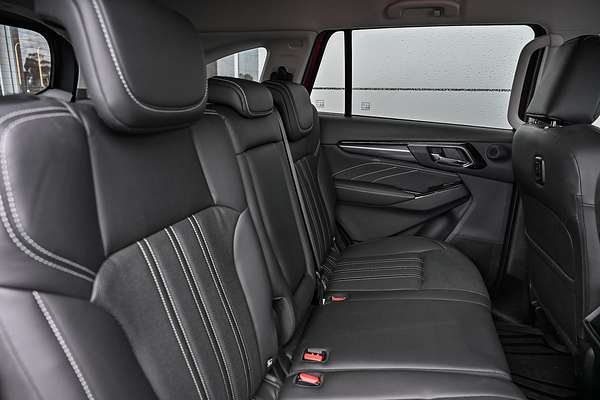 2023 Isuzu MU-X LS-T