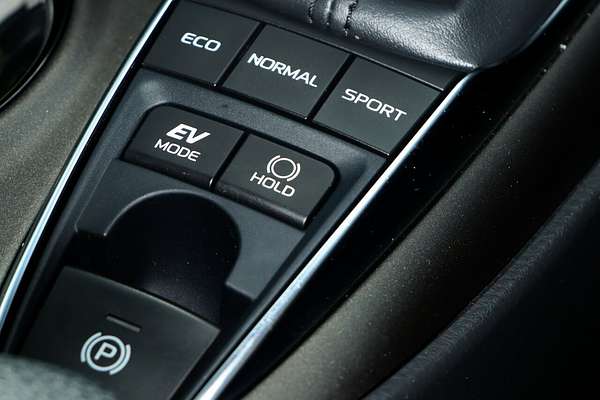 2024 Toyota Camry Ascent AXVH70R