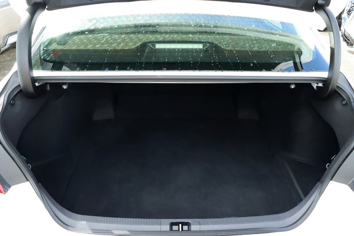 2024 Toyota Camry Ascent AXVH70R