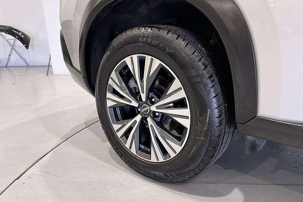 2023 Nissan X-TRAIL ST-L T33