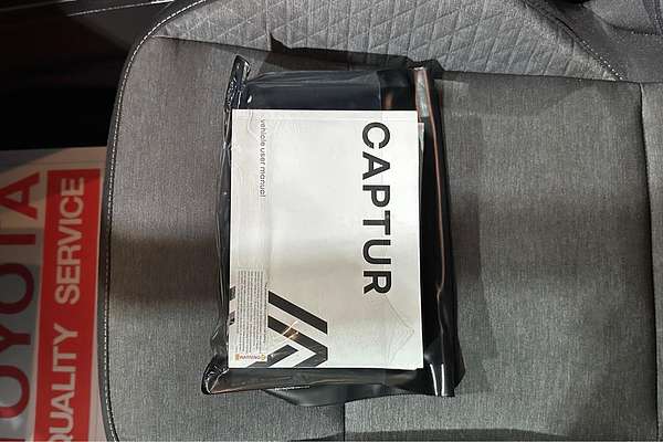 2022 Renault Captur Zen XJB