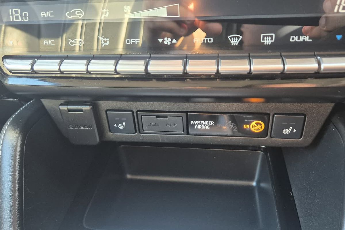 2017 Mitsubishi Outlander LS Safety Pack ZK