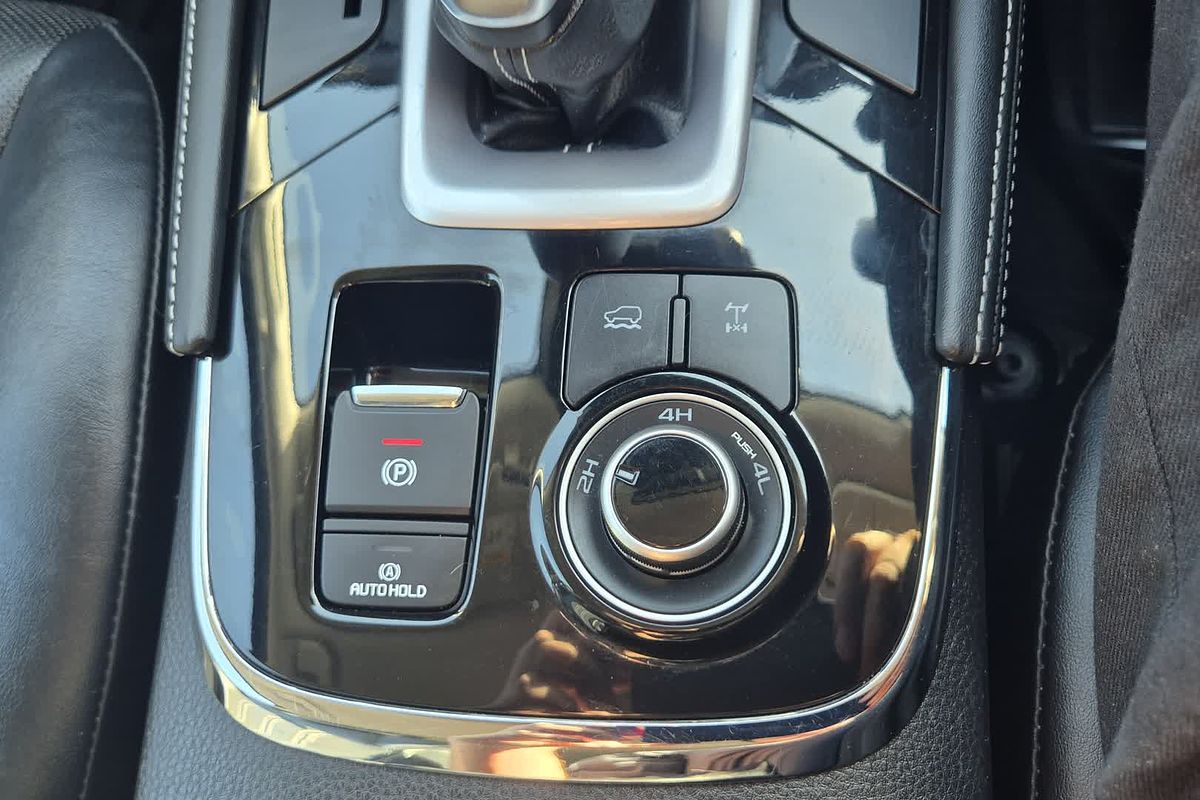 2017 Mitsubishi Outlander LS Safety Pack ZK