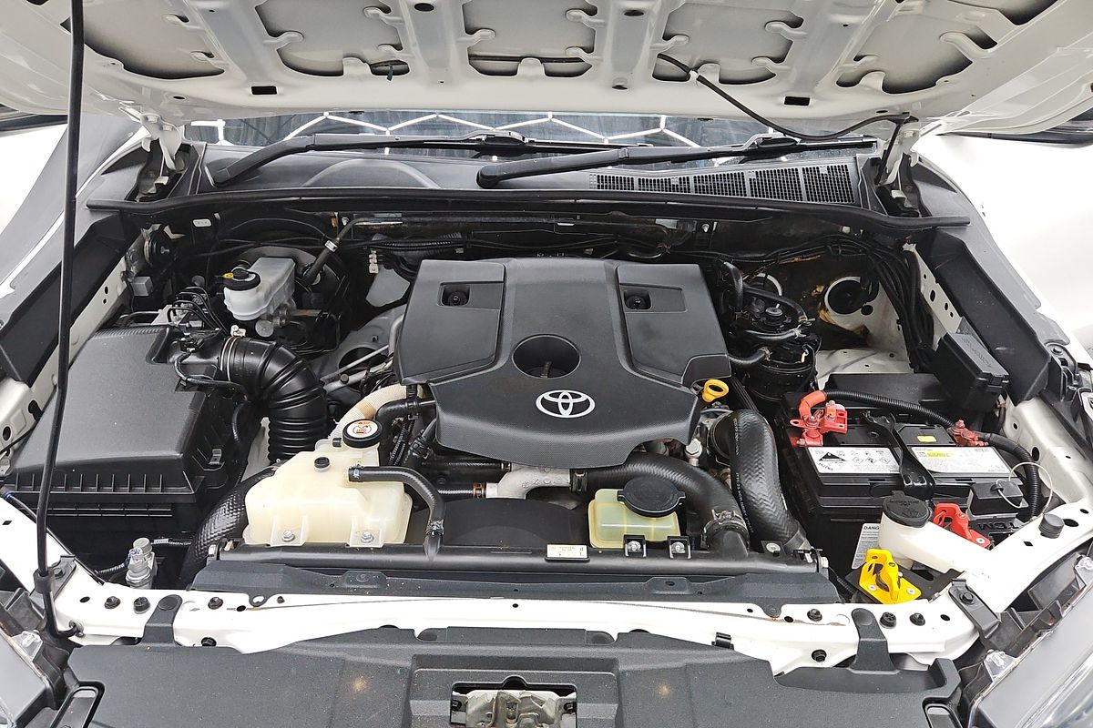 2021 Toyota Hilux SR GUN126R 4X4