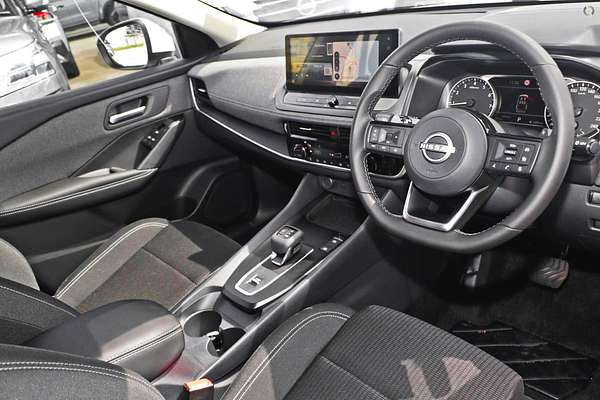 2025 Nissan QASHQAI ST-L J12