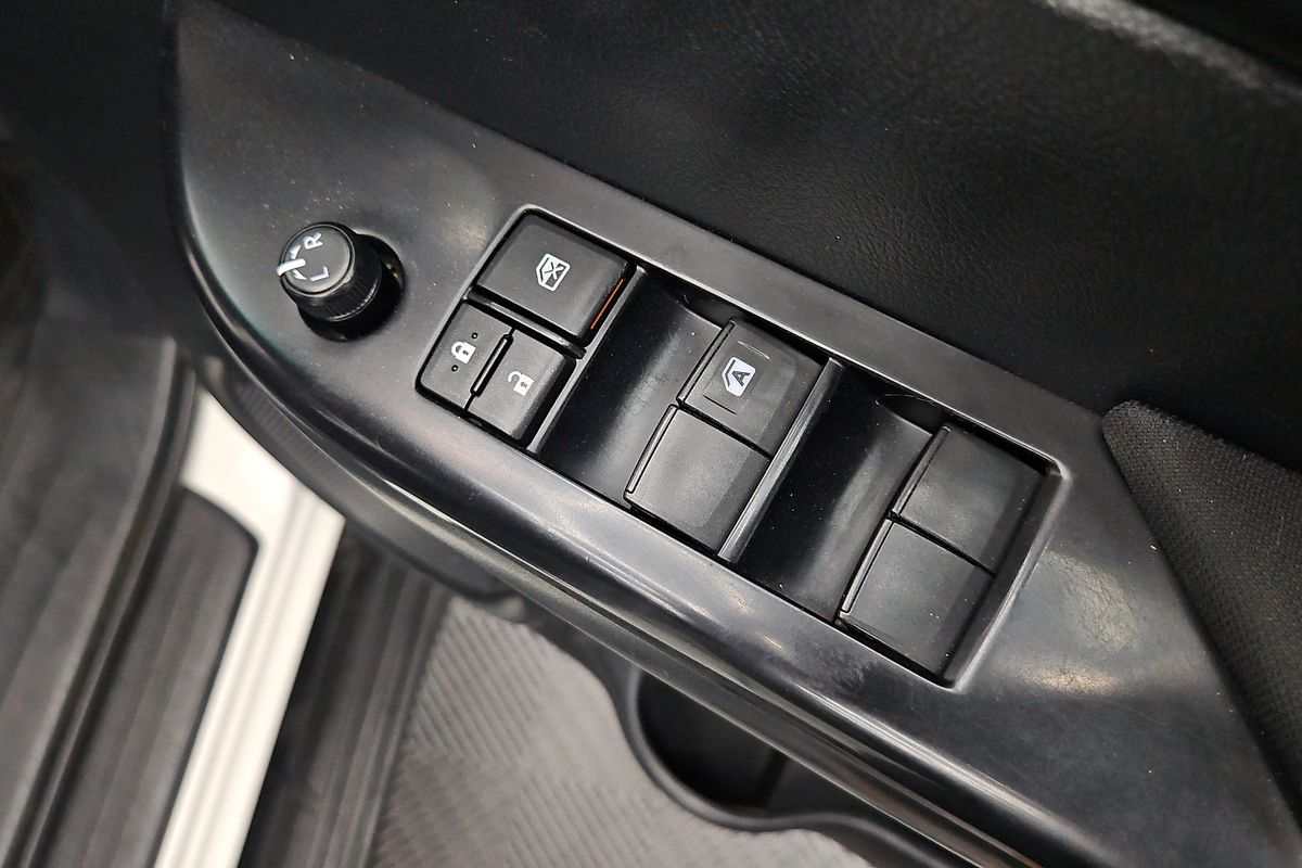 2021 Toyota Hilux SR GUN126R 4X4