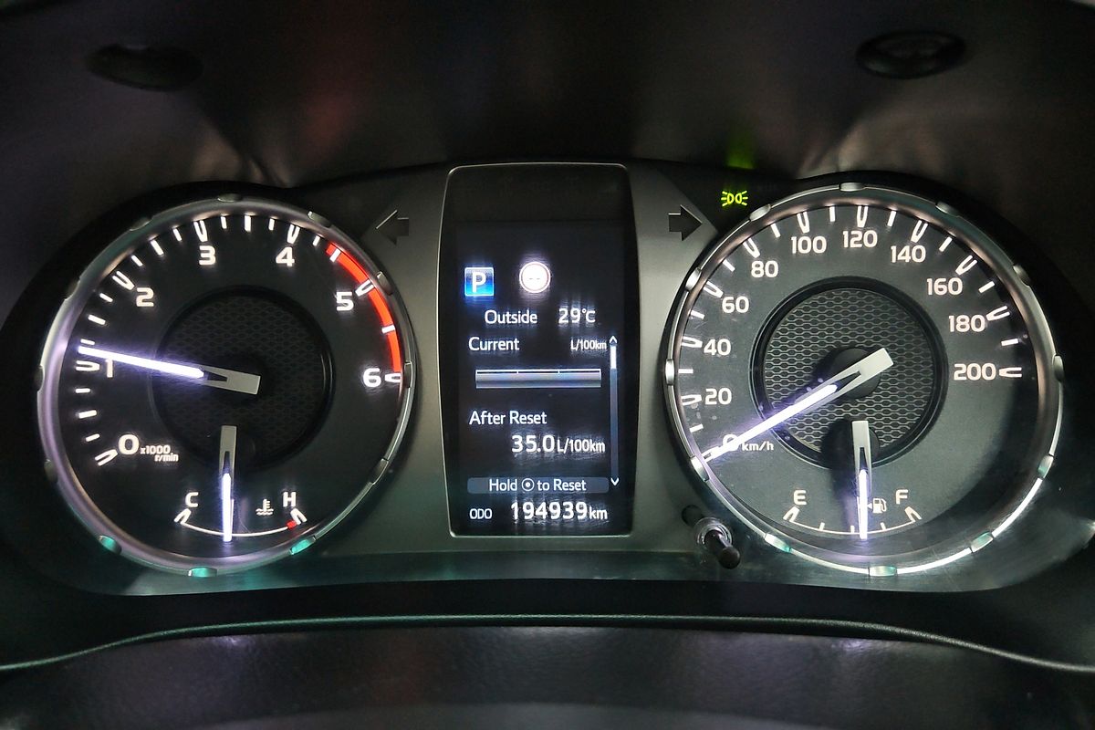 2021 Toyota Hilux SR GUN126R 4X4