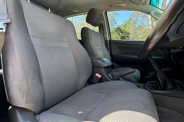 2013 Toyota Hilux SR KUN26R 4X4