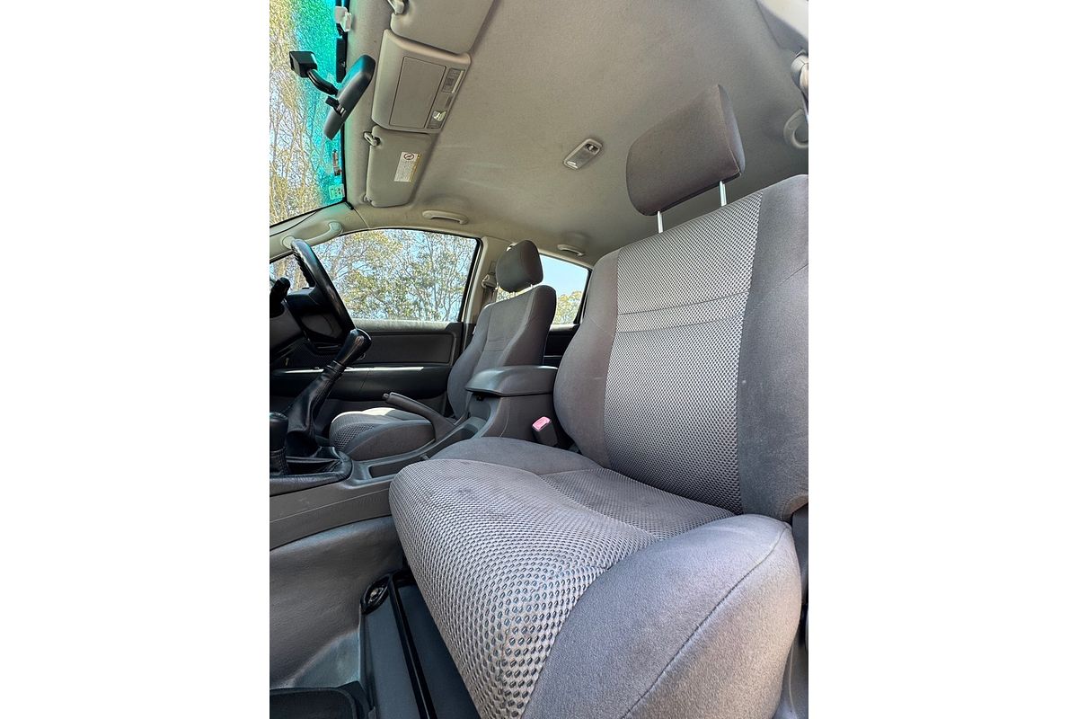 2013 Toyota Hilux SR KUN26R 4X4