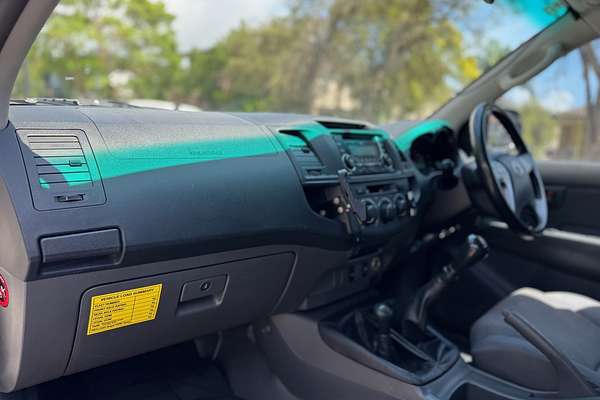 2013 Toyota Hilux SR KUN26R 4X4