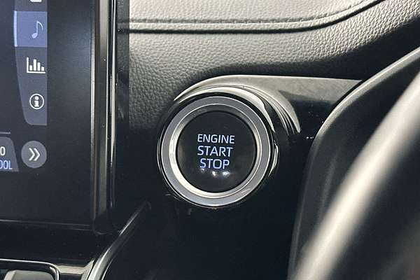 2022 Toyota Landcruiser Sahara FJA300R