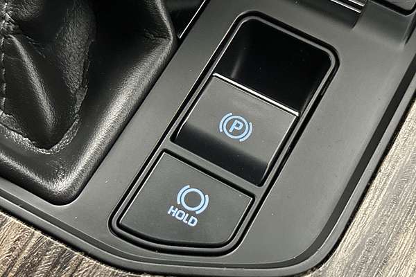 2022 Toyota Landcruiser Sahara FJA300R