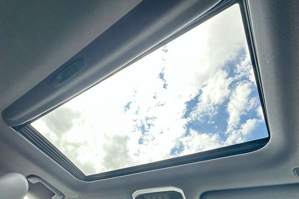 2022 Toyota Landcruiser Sahara FJA300R