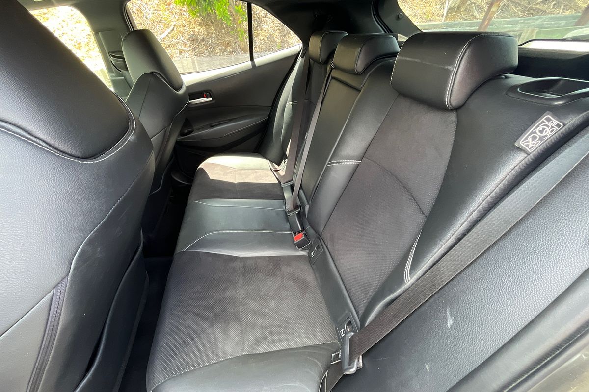 2019 Toyota Corolla ZR Hybrid ZWE211R