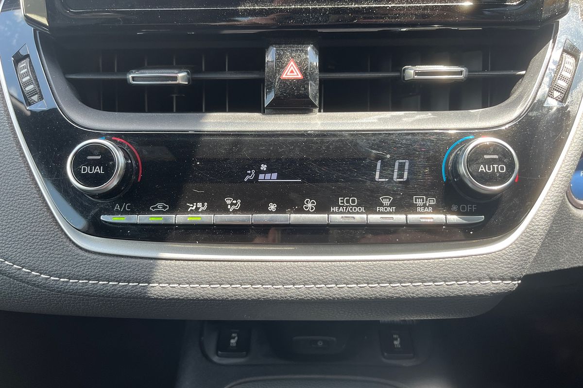 2019 Toyota Corolla ZR Hybrid ZWE211R